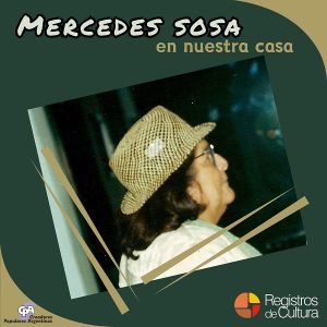 Tapa de Mercedes Sosa — En nuestra casa